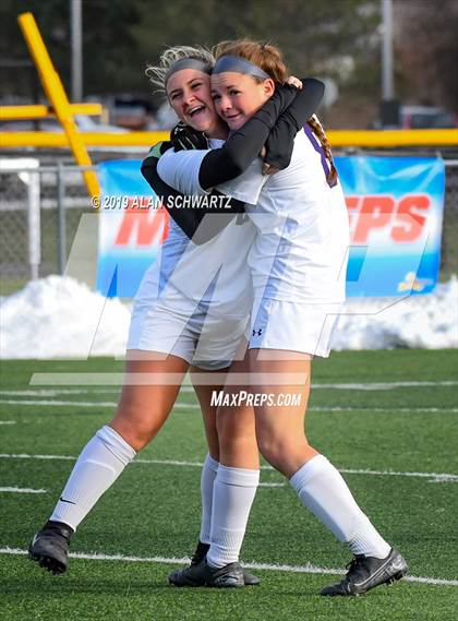 Thumbnail 1 in Monroe-Woodbury vs. Fayetteville-Manlius (NYSPHSAA Class AA Final) photogallery.