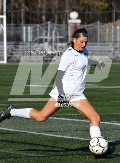 Thumbnail 3 in Monroe-Woodbury vs. Fayetteville-Manlius (NYSPHSAA Class AA Final) photogallery.