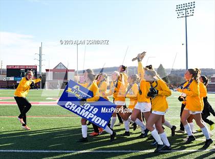 Thumbnail 1 in Monroe-Woodbury vs. Fayetteville-Manlius (NYSPHSAA Class AA Final) photogallery.
