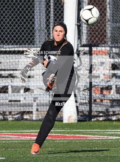 Thumbnail 1 in Monroe-Woodbury vs. Fayetteville-Manlius (NYSPHSAA Class AA Final) photogallery.