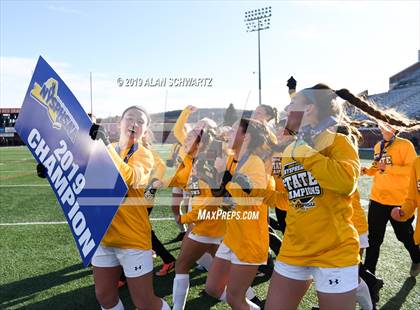 Thumbnail 2 in Monroe-Woodbury vs. Fayetteville-Manlius (NYSPHSAA Class AA Final) photogallery.