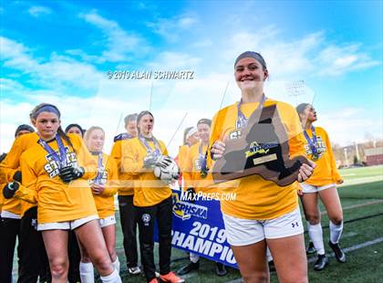 Thumbnail 2 in Monroe-Woodbury vs. Fayetteville-Manlius (NYSPHSAA Class AA Final) photogallery.