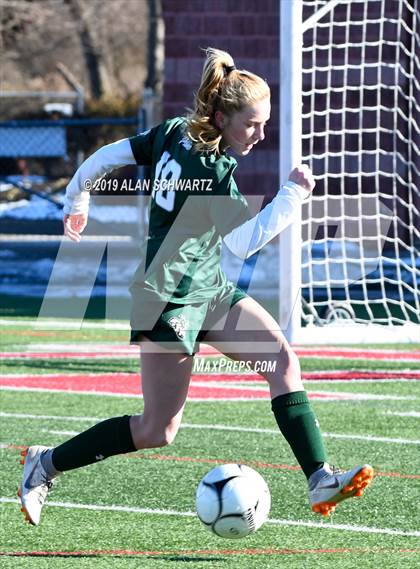 Thumbnail 2 in Monroe-Woodbury vs. Fayetteville-Manlius (NYSPHSAA Class AA Final) photogallery.