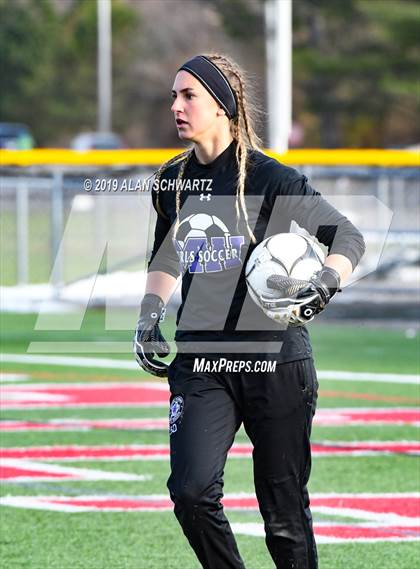 Thumbnail 2 in Monroe-Woodbury vs. Fayetteville-Manlius (NYSPHSAA Class AA Final) photogallery.