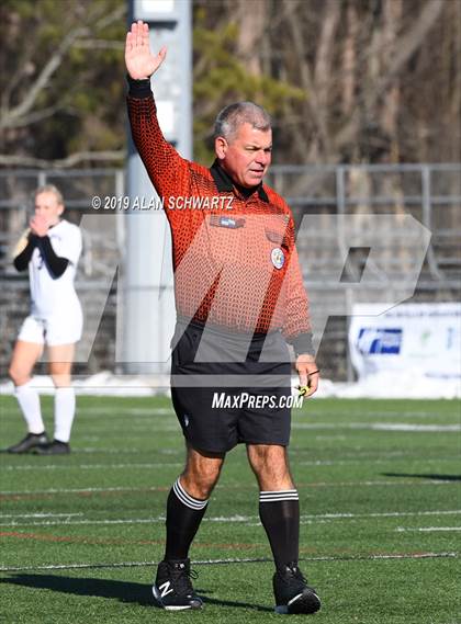 Thumbnail 3 in Monroe-Woodbury vs. Fayetteville-Manlius (NYSPHSAA Class AA Final) photogallery.