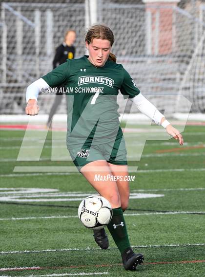 Thumbnail 2 in Monroe-Woodbury vs. Fayetteville-Manlius (NYSPHSAA Class AA Final) photogallery.