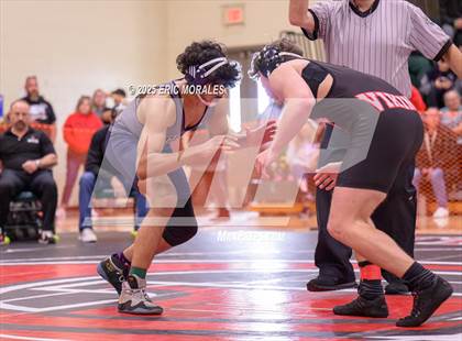 Thumbnail 1 in CIF SDS Division IV Championship photogallery.
