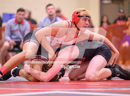 Thumbnail 2 in CIF SDS Division IV Championship photogallery.