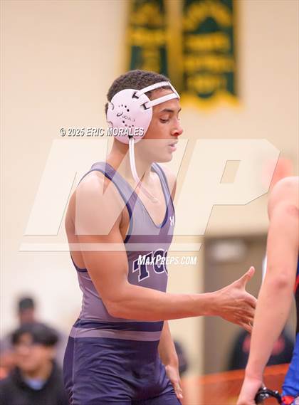 Thumbnail 2 in CIF SDS Division IV Championship photogallery.