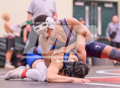 Thumbnail 1 in CIF SDS Division IV Championship photogallery.