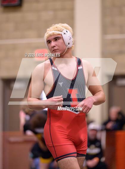 Thumbnail 1 in CIF SDS Division IV Championship photogallery.