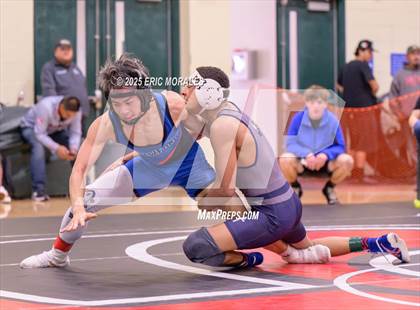 Thumbnail 3 in CIF SDS Division IV Championship photogallery.