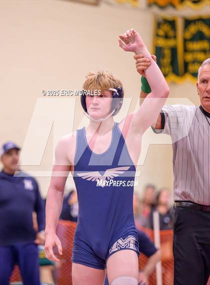 Thumbnail 3 in CIF SDS Division IV Championship photogallery.