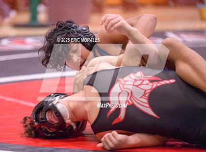 Thumbnail 1 in CIF SDS Division IV Championship photogallery.