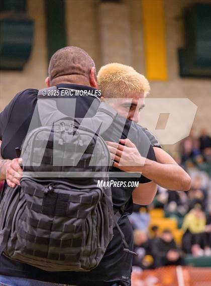 Thumbnail 1 in CIF SDS Division IV Championship photogallery.