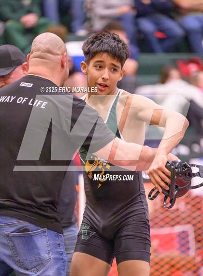 Thumbnail 3 in CIF SDS Division IV Championship photogallery.