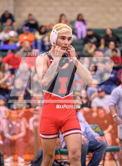 Thumbnail 3 in CIF SDS Division IV Championship photogallery.