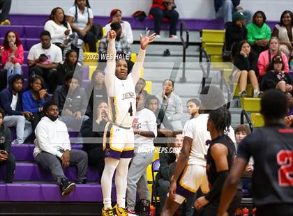 Thumbnail 1 in Center Hill @ DeSoto Central photogallery.