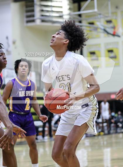 Thumbnail 2 in Lee's Summit vs. Blue Springs (MSHSAA Sectional Playoff) photogallery.