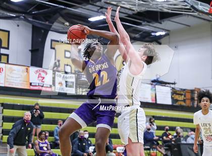 Thumbnail 3 in Lee's Summit vs. Blue Springs (MSHSAA Sectional Playoff) photogallery.