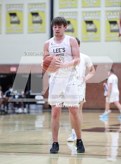 Thumbnail 3 in Lee's Summit vs. Blue Springs (MSHSAA Sectional Playoff) photogallery.