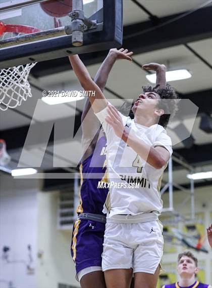 Thumbnail 2 in Lee's Summit vs. Blue Springs (MSHSAA Sectional Playoff) photogallery.