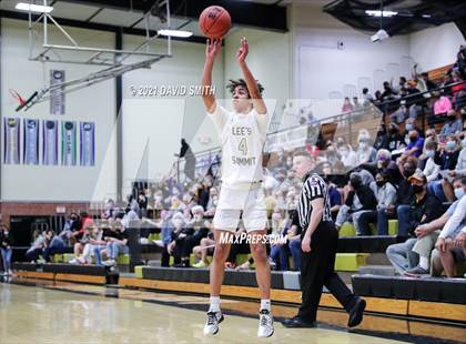 Thumbnail 1 in Lee's Summit vs. Blue Springs (MSHSAA Sectional Playoff) photogallery.