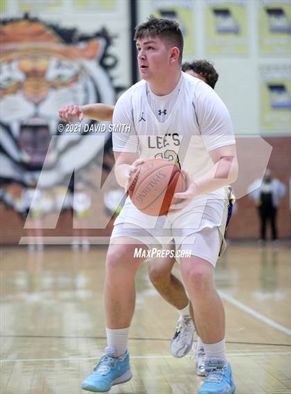 Thumbnail 1 in Lee's Summit vs. Blue Springs (MSHSAA Sectional Playoff) photogallery.