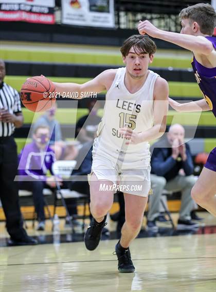 Thumbnail 1 in Lee's Summit vs. Blue Springs (MSHSAA Sectional Playoff) photogallery.
