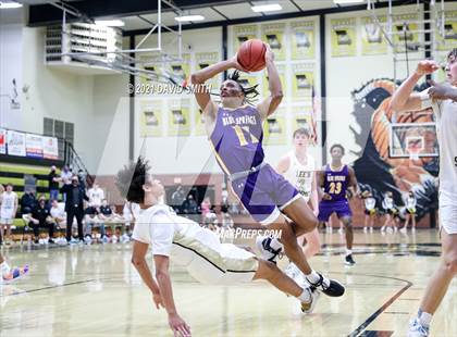 Thumbnail 2 in Lee's Summit vs. Blue Springs (MSHSAA Sectional Playoff) photogallery.