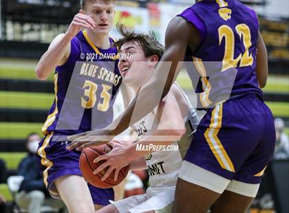 Thumbnail 3 in Lee's Summit vs. Blue Springs (MSHSAA Sectional Playoff) photogallery.