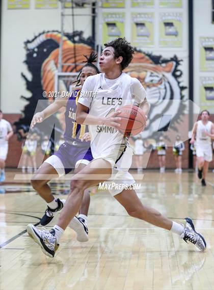 Thumbnail 3 in Lee's Summit vs. Blue Springs (MSHSAA Sectional Playoff) photogallery.