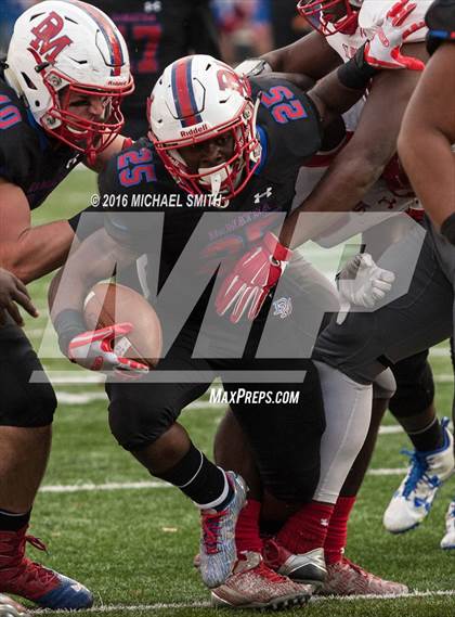 Thumbnail 2 in DeMatha vs. St. John's (WCAC Final) photogallery.
