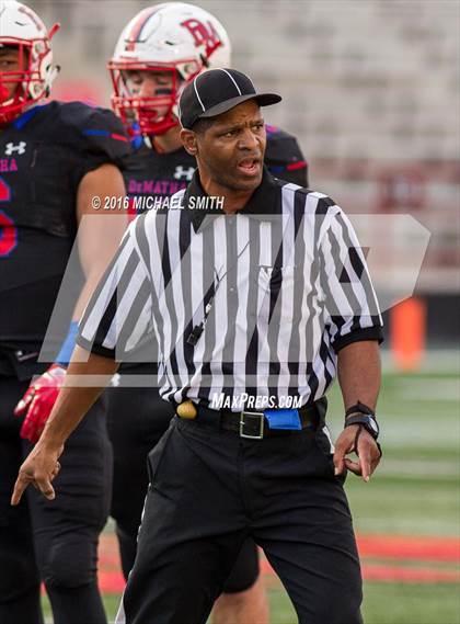 Thumbnail 1 in DeMatha vs. St. John's (WCAC Final) photogallery.