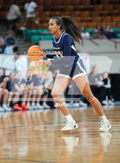 Thumbnail 1 in Mullen vs Windsor (CHSAA 5A Great 8) photogallery.