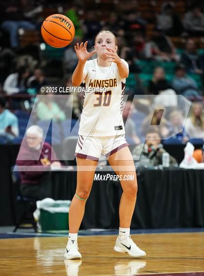 Thumbnail 1 in Mullen vs Windsor (CHSAA 5A Great 8) photogallery.