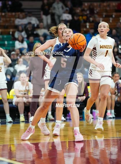 Thumbnail 3 in Mullen vs Windsor (CHSAA 5A Great 8) photogallery.
