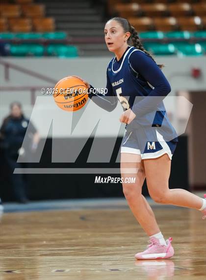 Thumbnail 1 in Mullen vs Windsor (CHSAA 5A Great 8) photogallery.