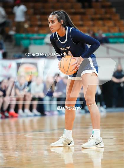 Thumbnail 3 in Mullen vs Windsor (CHSAA 5A Great 8) photogallery.