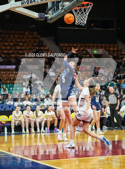 Thumbnail 2 in Mullen vs Windsor (CHSAA 5A Great 8) photogallery.