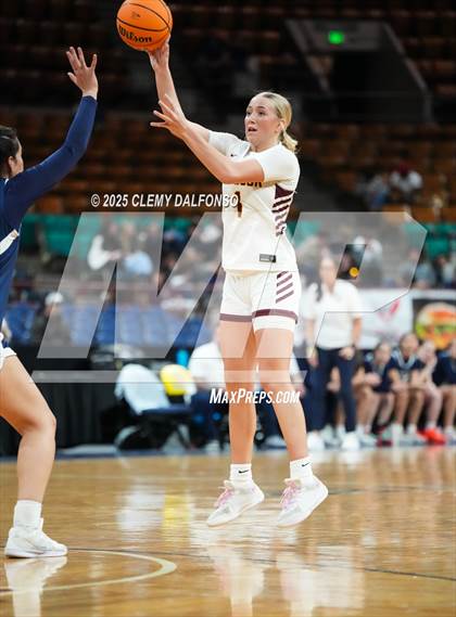Thumbnail 3 in Mullen vs Windsor (CHSAA 5A Great 8) photogallery.