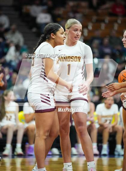 Thumbnail 1 in Mullen vs Windsor (CHSAA 5A Great 8) photogallery.
