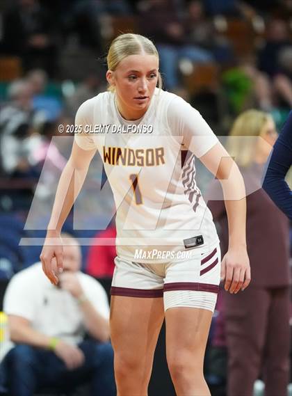 Thumbnail 1 in Mullen vs Windsor (CHSAA 5A Great 8) photogallery.