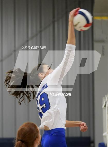 Thumbnail 3 in Signal Mountain @ Boyd-Buchanan photogallery.