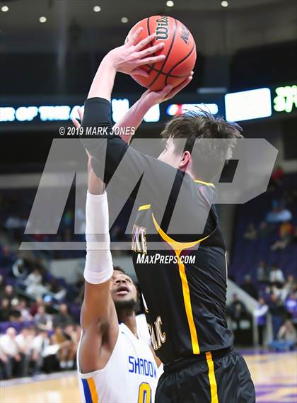 Thumbnail 2 in Shadow Mountain vs. Salpointe Catholic (AIA 4A Semifinal) photogallery.