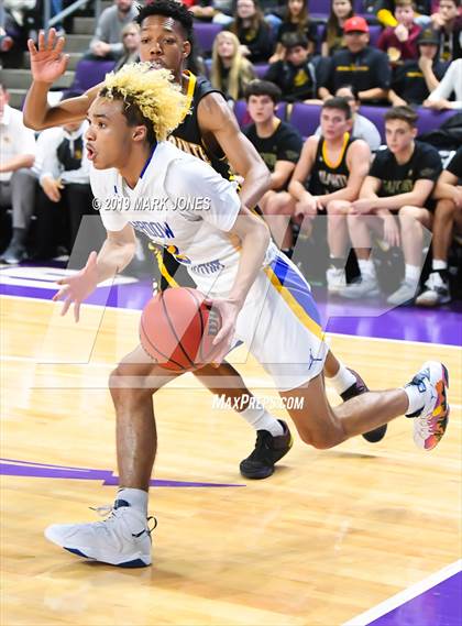 Thumbnail 1 in Shadow Mountain vs. Salpointe Catholic (AIA 4A Semifinal) photogallery.