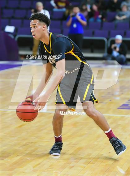Thumbnail 1 in Shadow Mountain vs. Salpointe Catholic (AIA 4A Semifinal) photogallery.