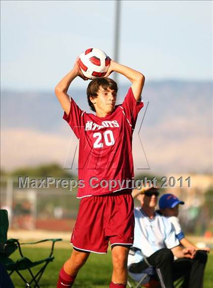 Thumbnail 2 in Centennial vs. Mountain View photogallery.