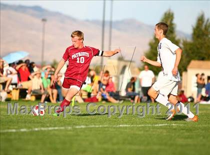 Thumbnail 3 in Centennial vs. Mountain View photogallery.