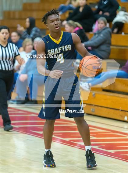 Thumbnail 1 in Shafter vs. East Bakersfield (Ralph Krave Memorial Tournament) photogallery.